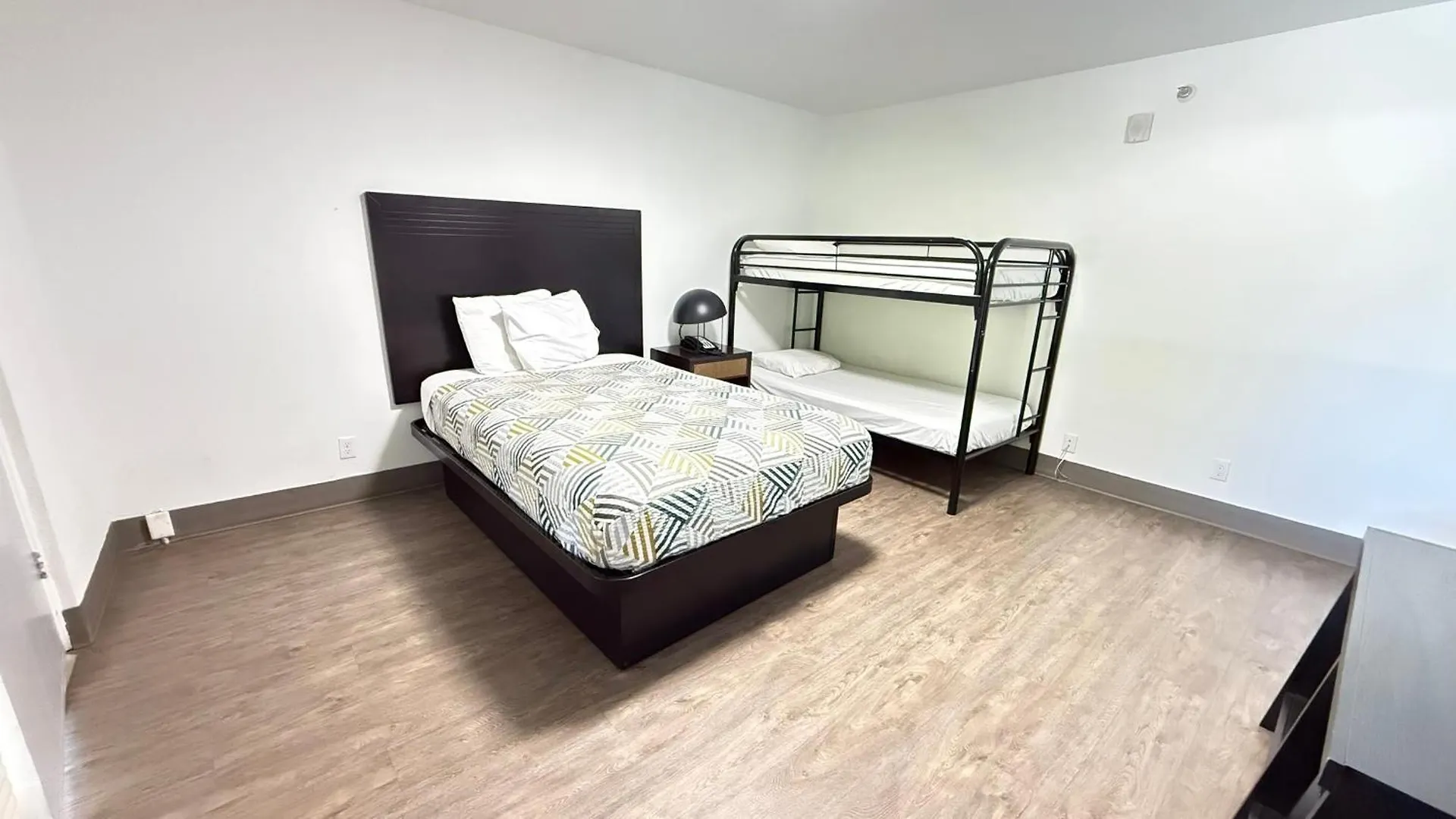 Motel Banfield Studios By Oyo Portland Or